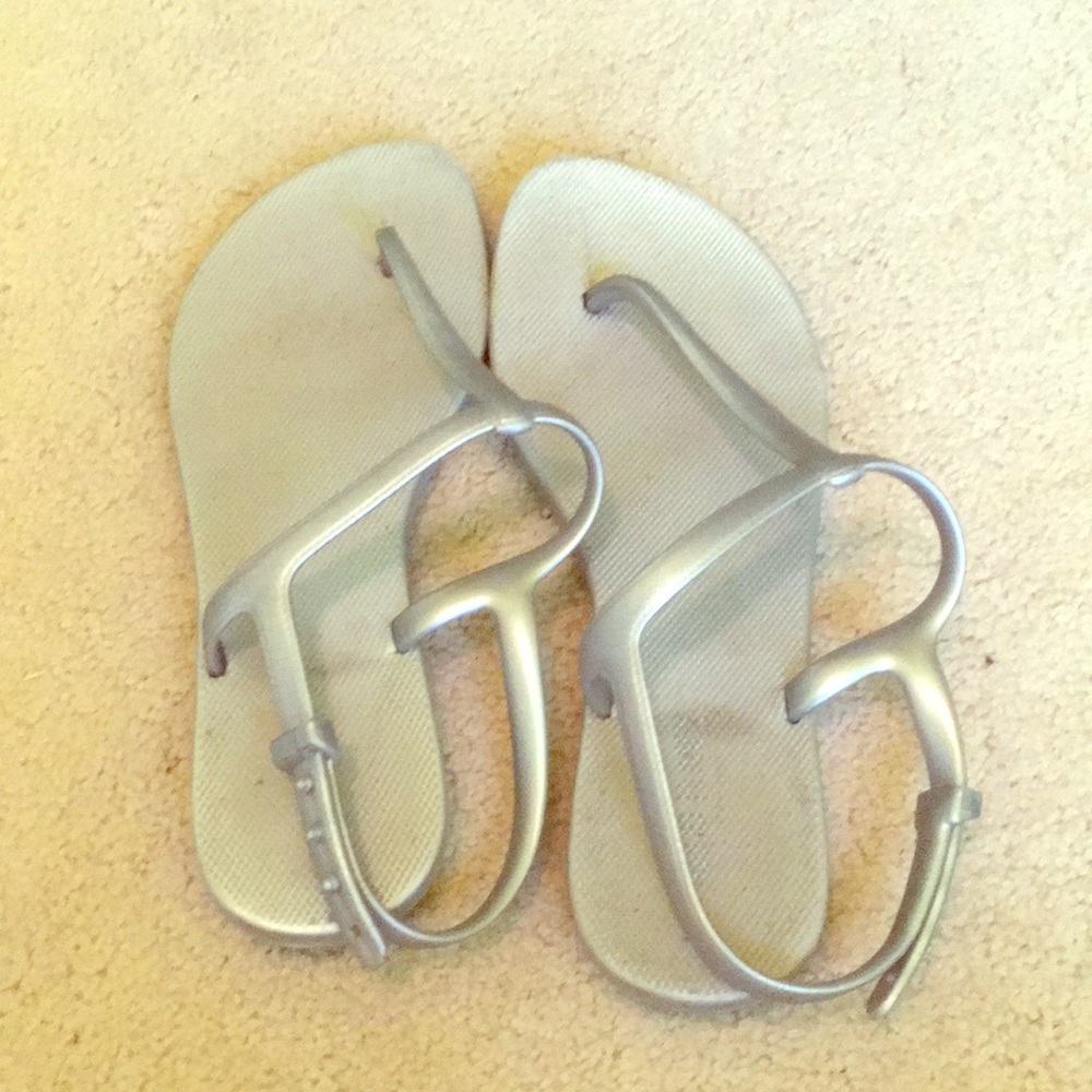Old navy waterproof sandals
